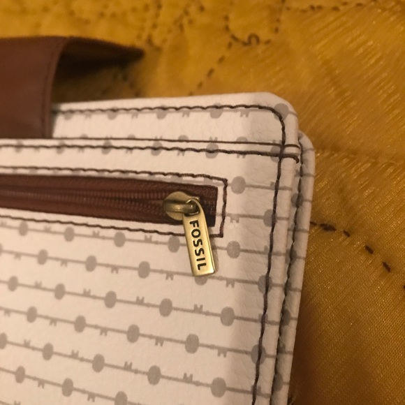 fossil wallet - Picture 5 of 5